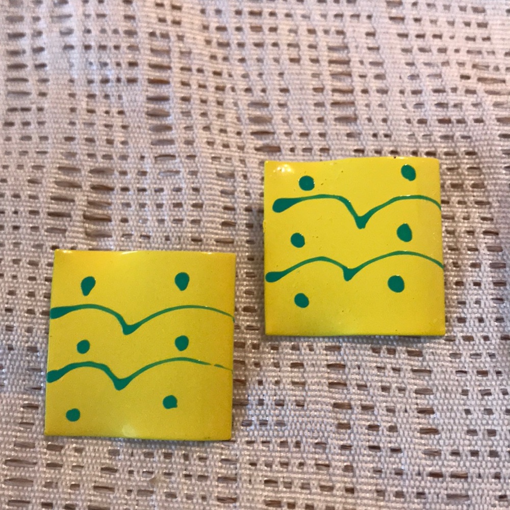 💛 Yellow earrings - Picture 3 of 3